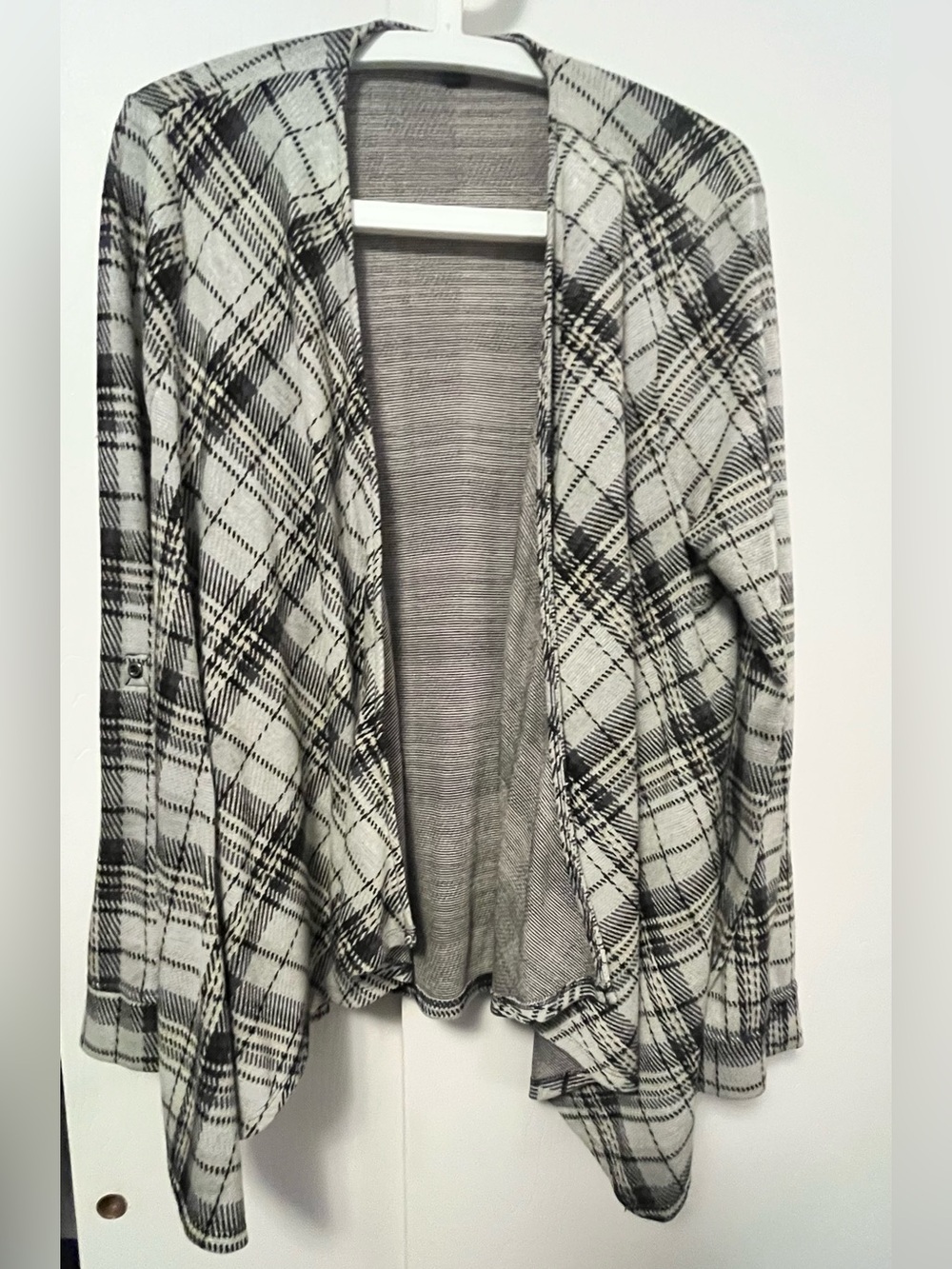 Torrid Open Front Plaid Cardigan Jacket - Black & White